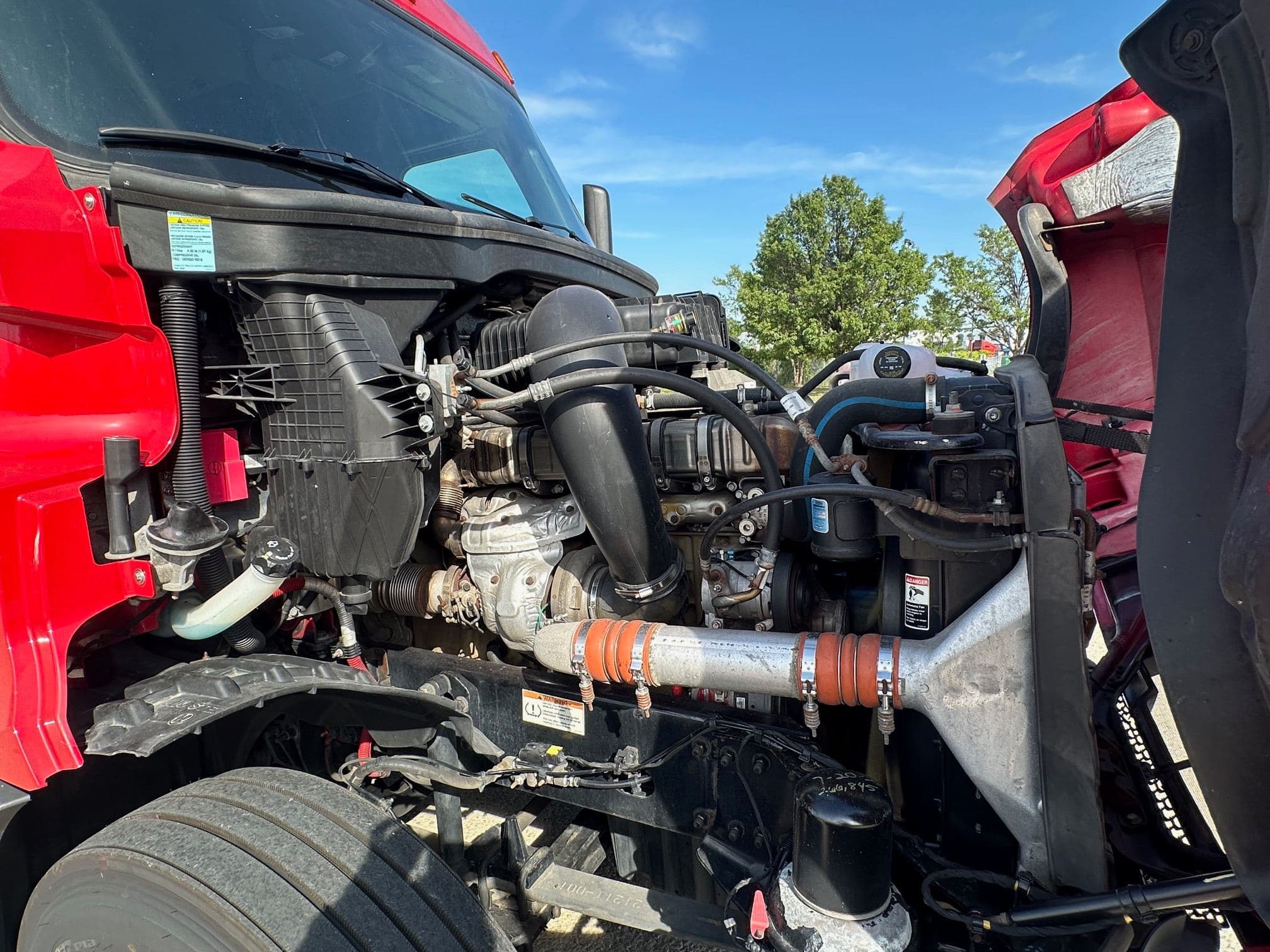 2020 Freightliner Cascadia image 13