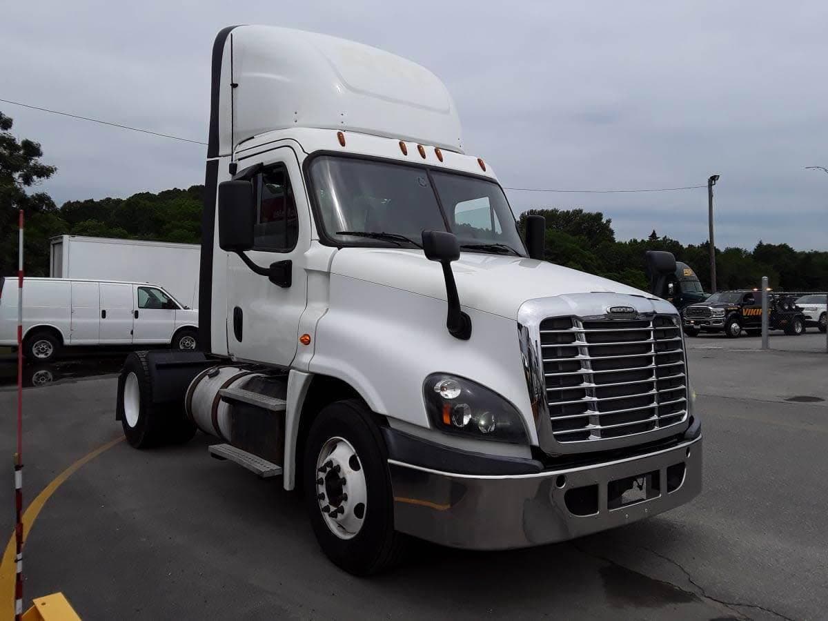 2018 Freightliner Cascadia image 11