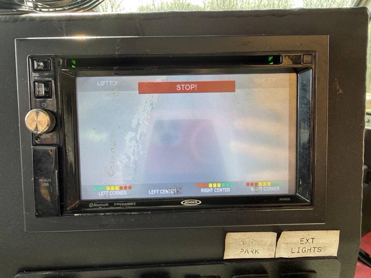 2021 Ford Stripped Chassis image 18