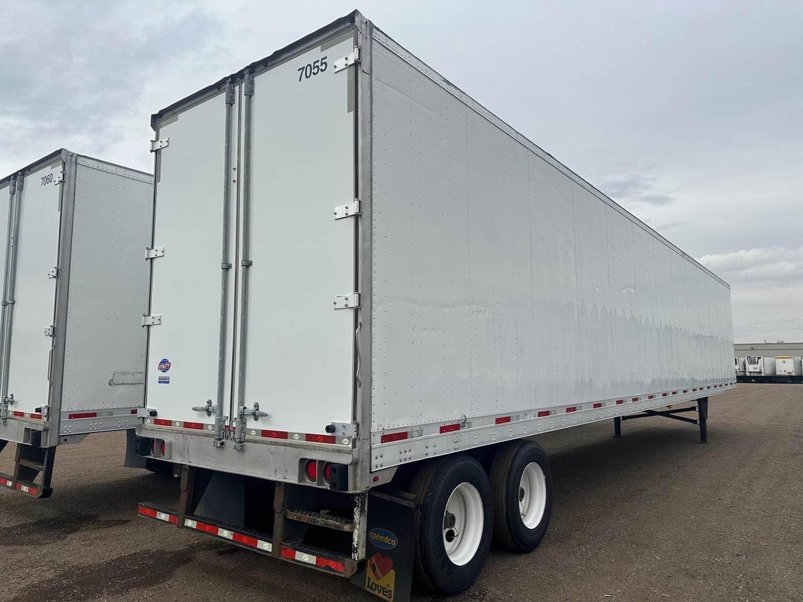 2018 Utility 4000D-X image 8