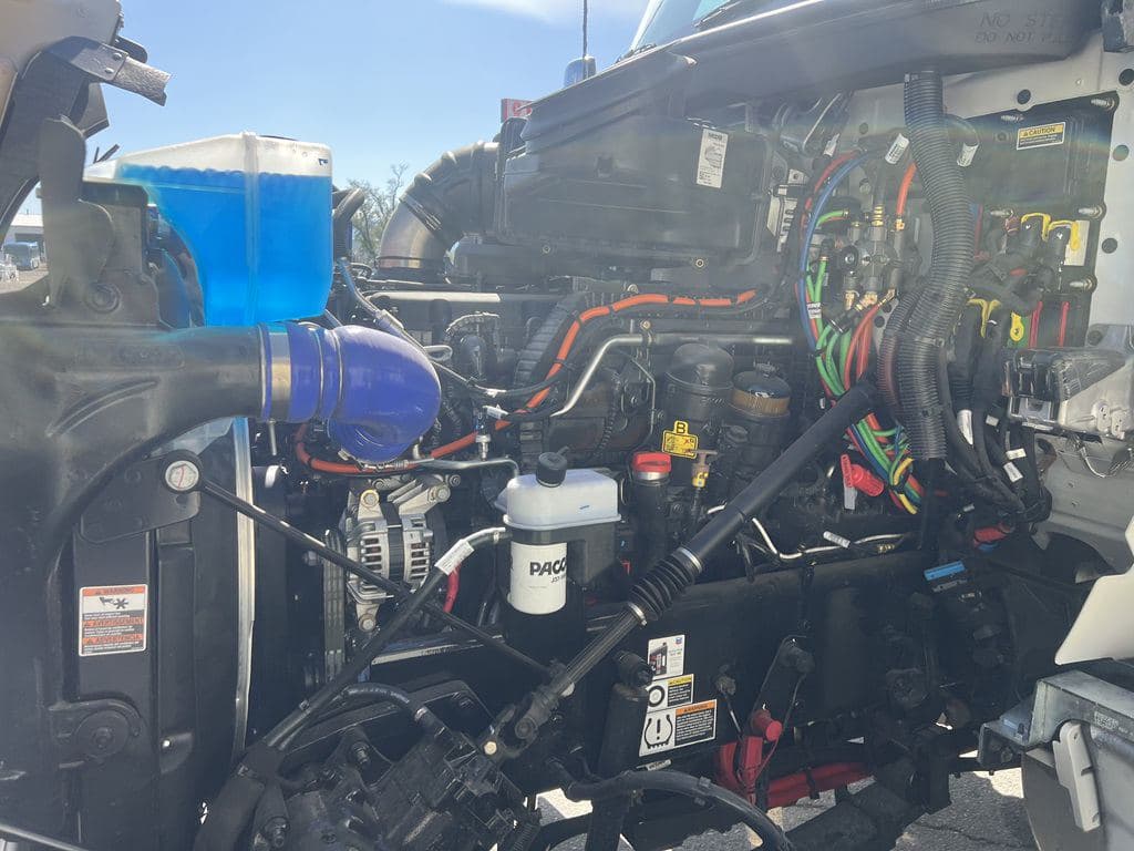 New 2026 KENWORTH T880S image 6