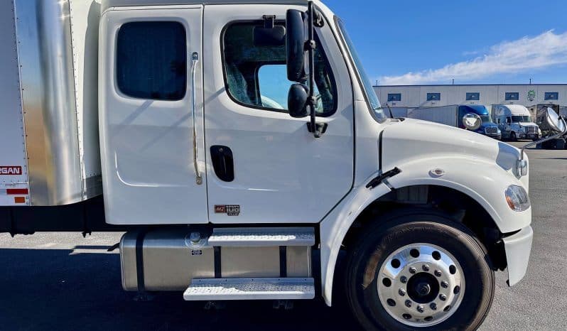 2025 Freightliner M2 image 9