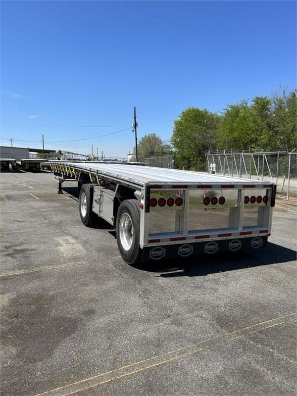 2026 Mac Trailer Mfg 1650 Cft image 5