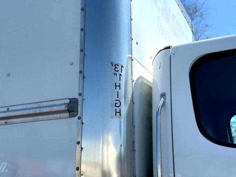 2019 Freightliner Cascadia 125 image 4