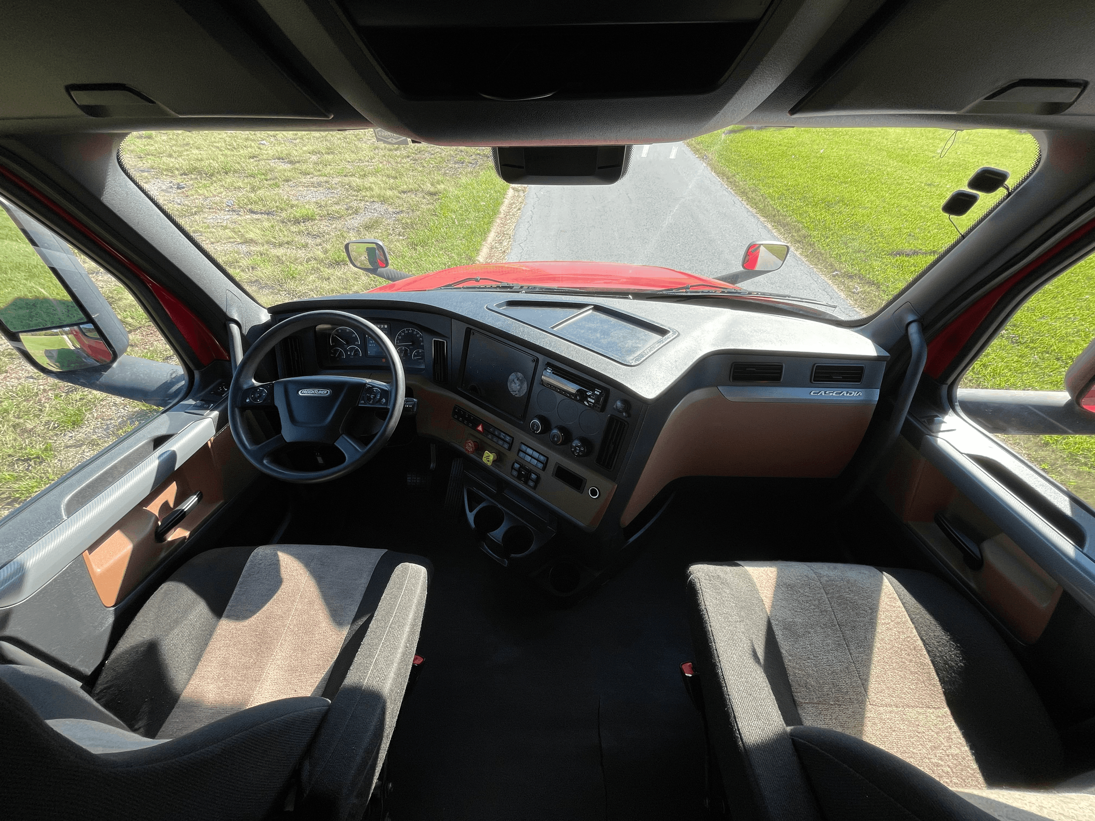 2021 Freightliner Cascadia image 7