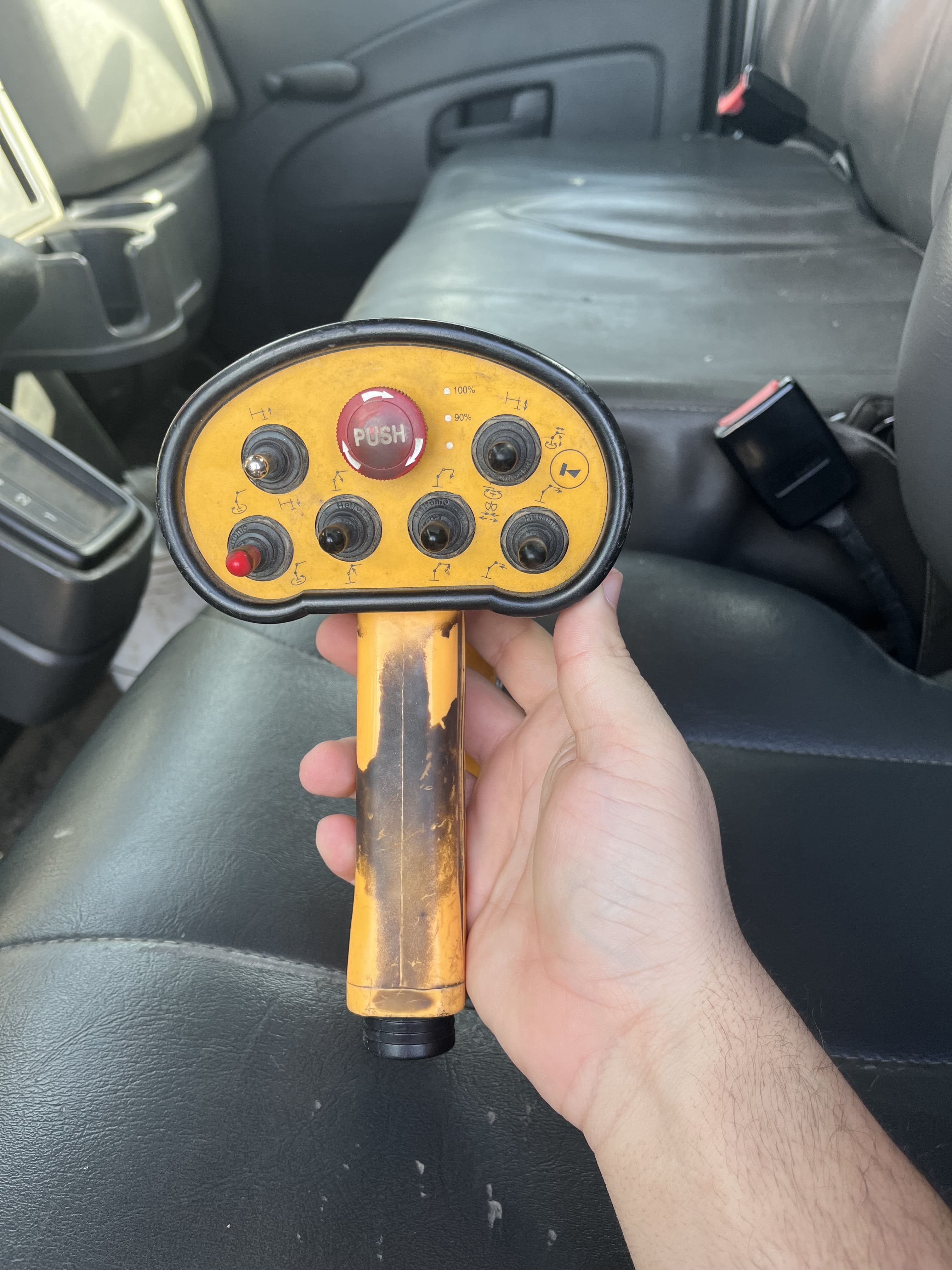 2014 International 4300 Knuckleboom Mounted Crane image 11