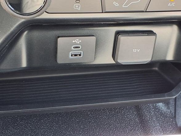 2025 Ford F600 image 21