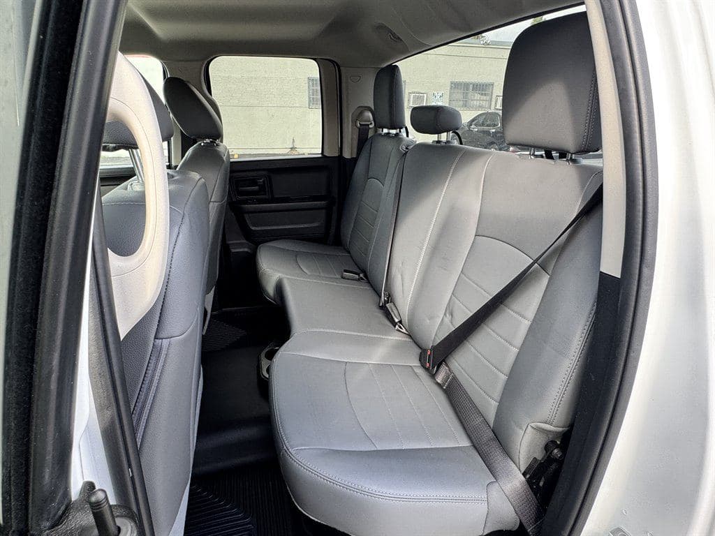 2020 Ram 1500 DS image 40