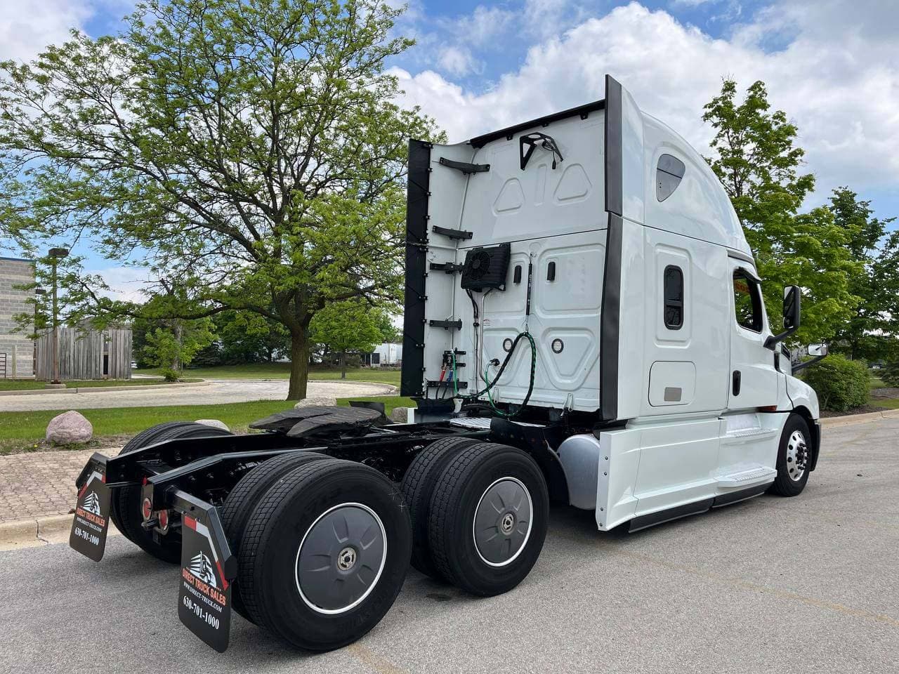 2020 Freightliner Cascadia 126 #1147 image 7