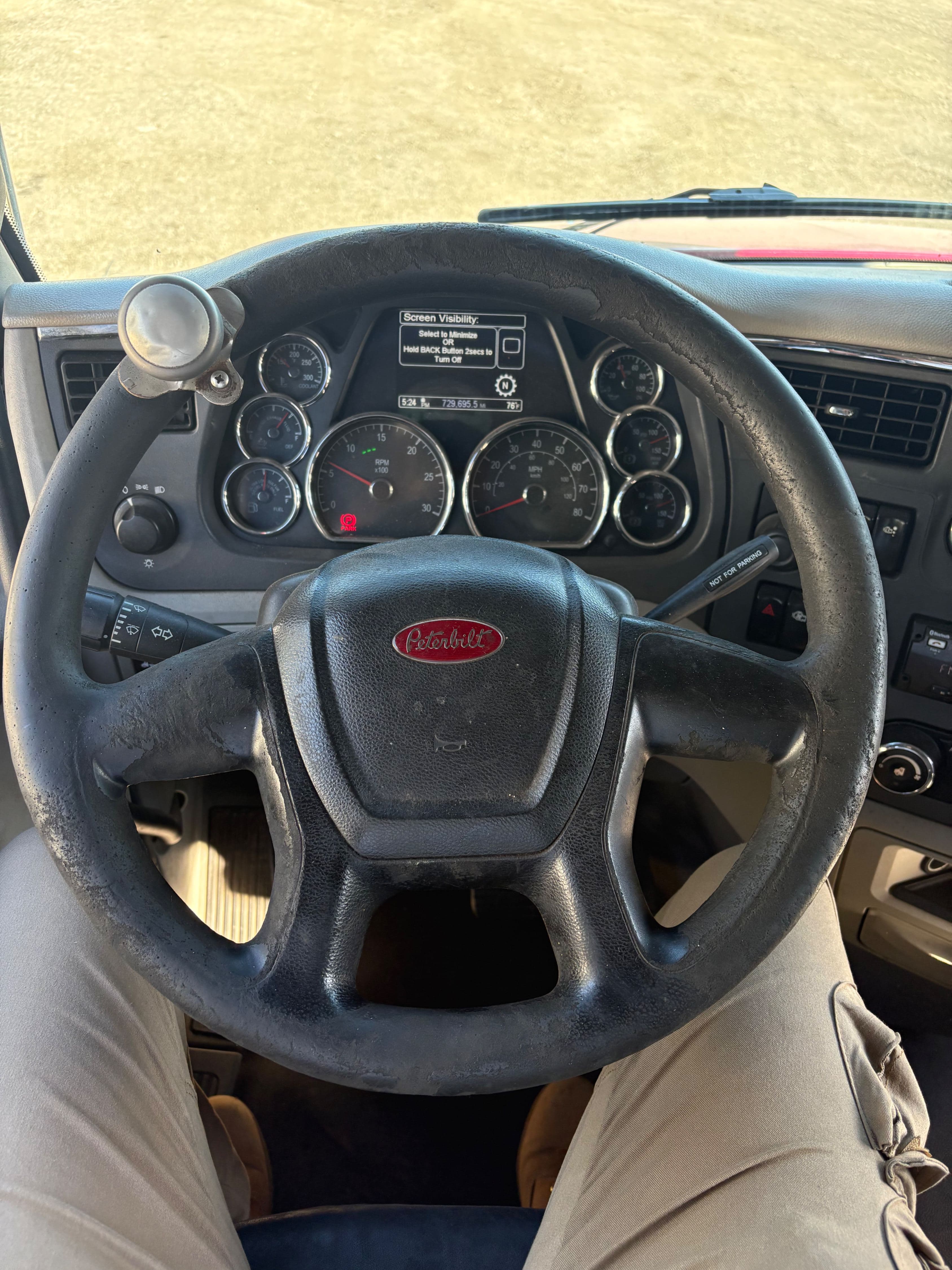 2018 Peterbilt 579 image 7