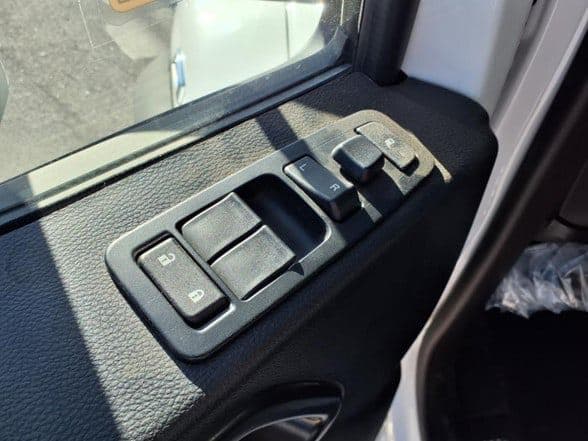 2025 Kenworth T880 image 12