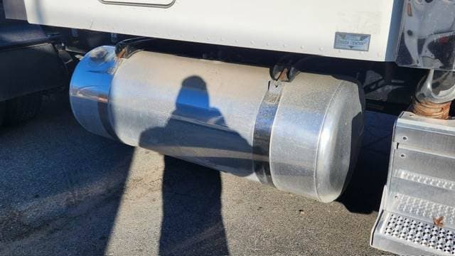 2014 Peterbilt 365 image 11