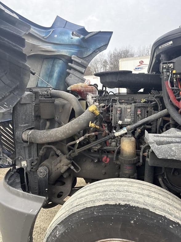 2021 INTERNATIONAL LT TNF212053 Web image 5