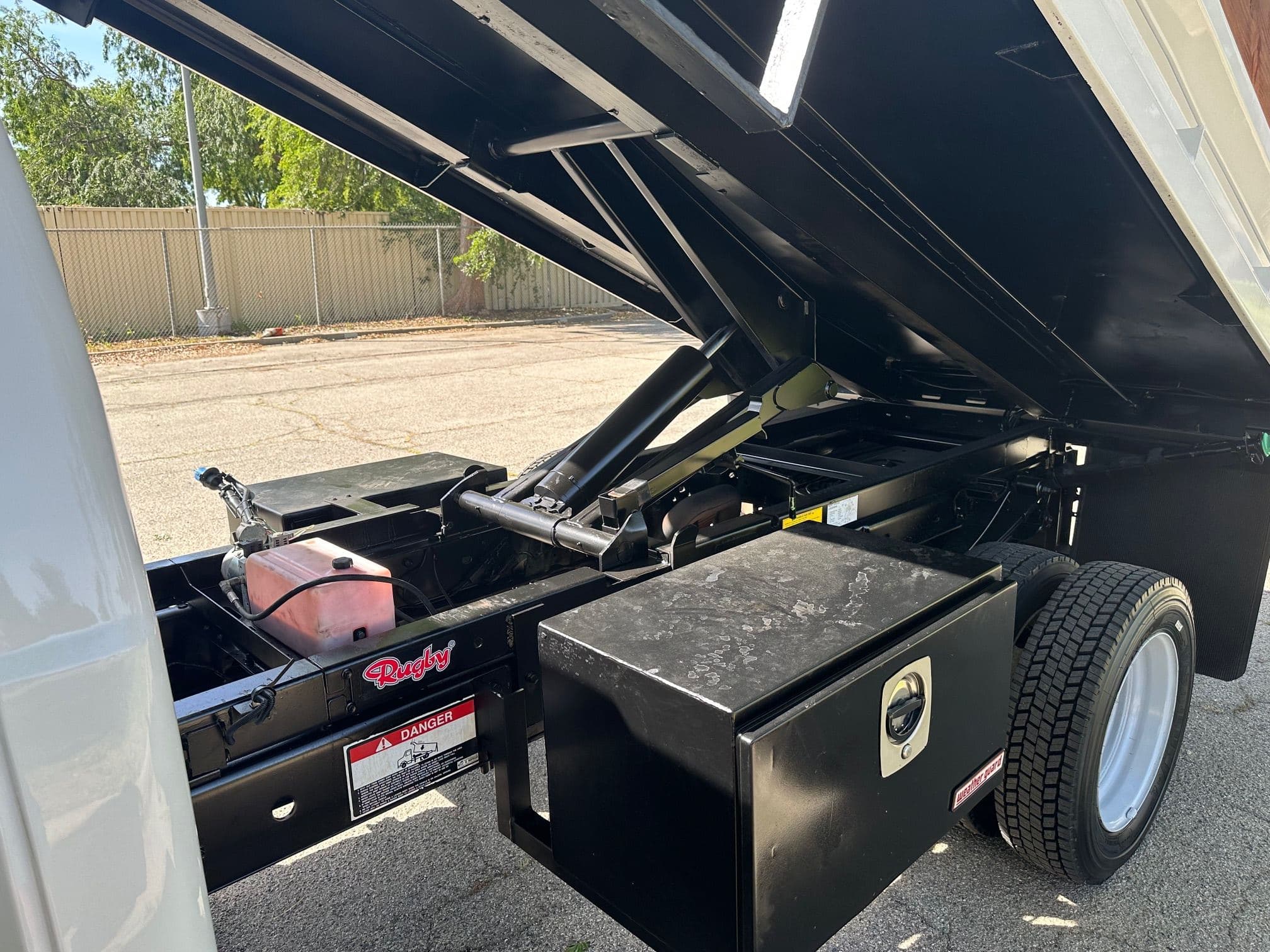 2011 Ford F-450 Gravel Dump Truck image 5