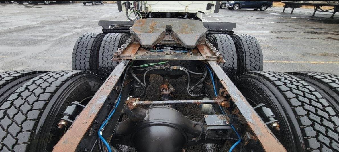 2018 Freightliner Cascadia image 10