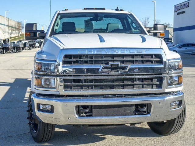 2024 Chevrolet Silverado 6500HD image 8