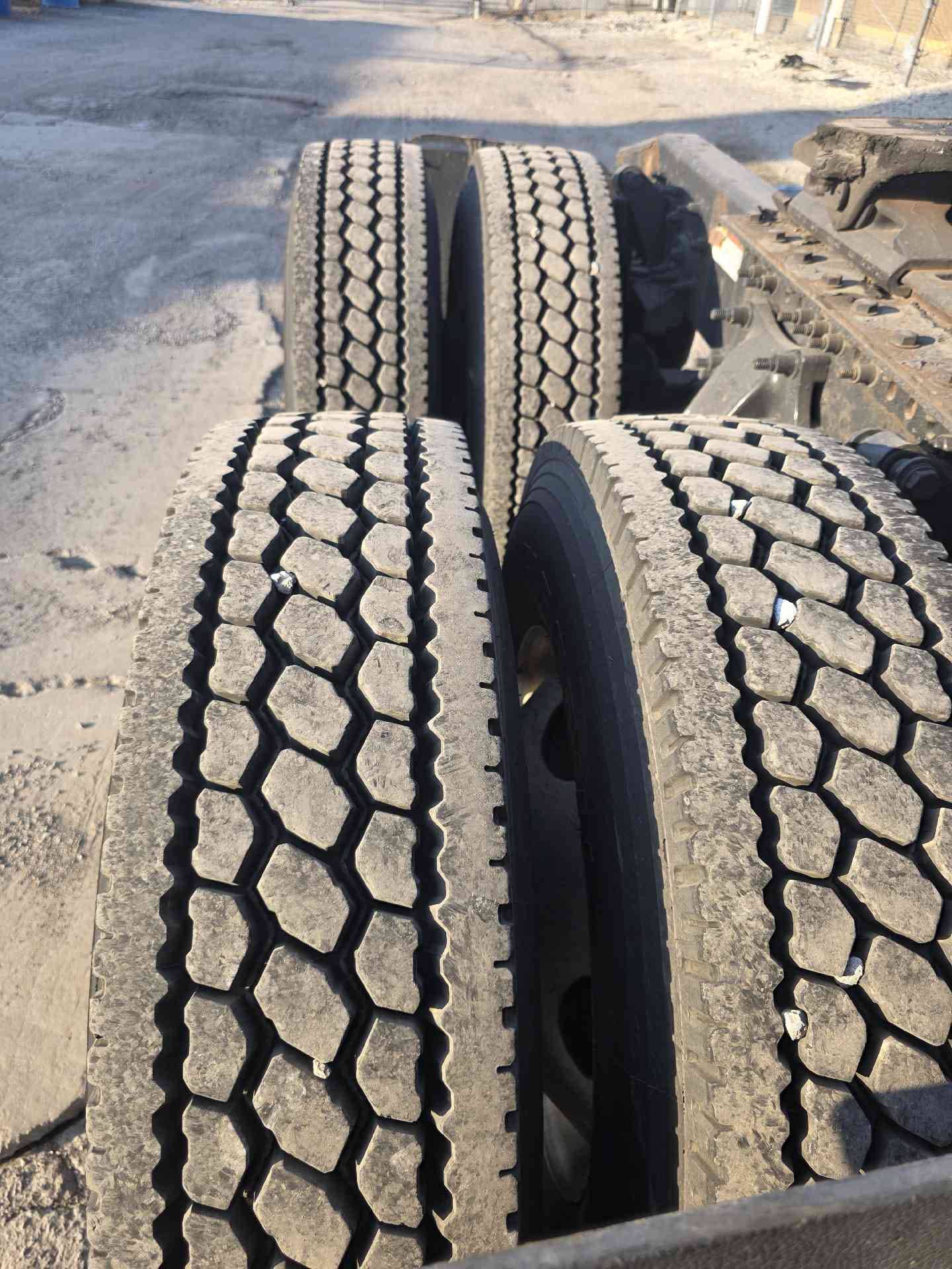 2020 Freightliner Cascadia image 6