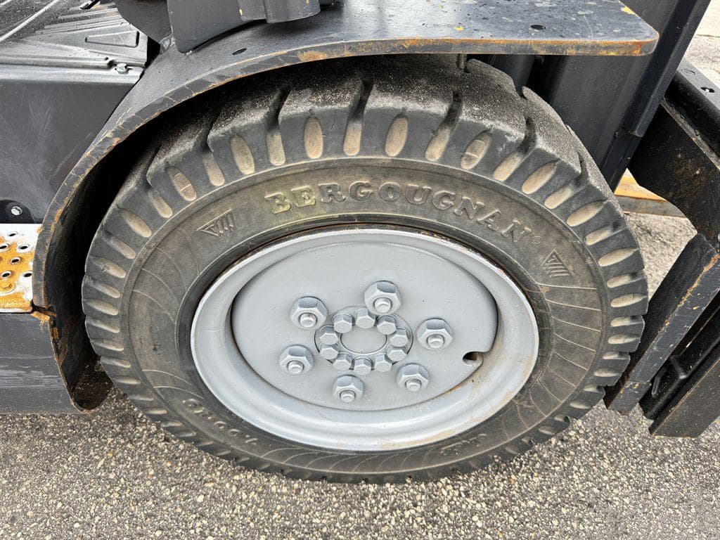 2007 Doosan D25s-5 image 14