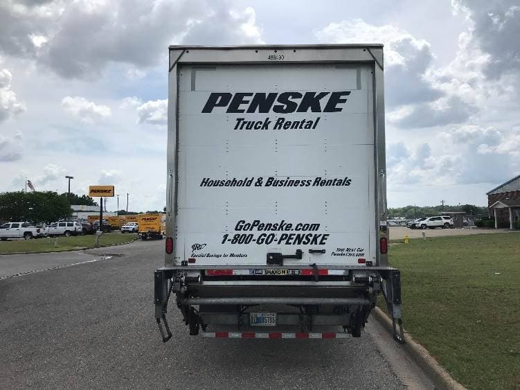 2022 International MV607 Box Truck - 220HP, 6 Speed Automatic, Roll up Door image 7