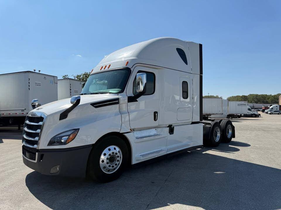 2019 Freightliner Cascadia image 4