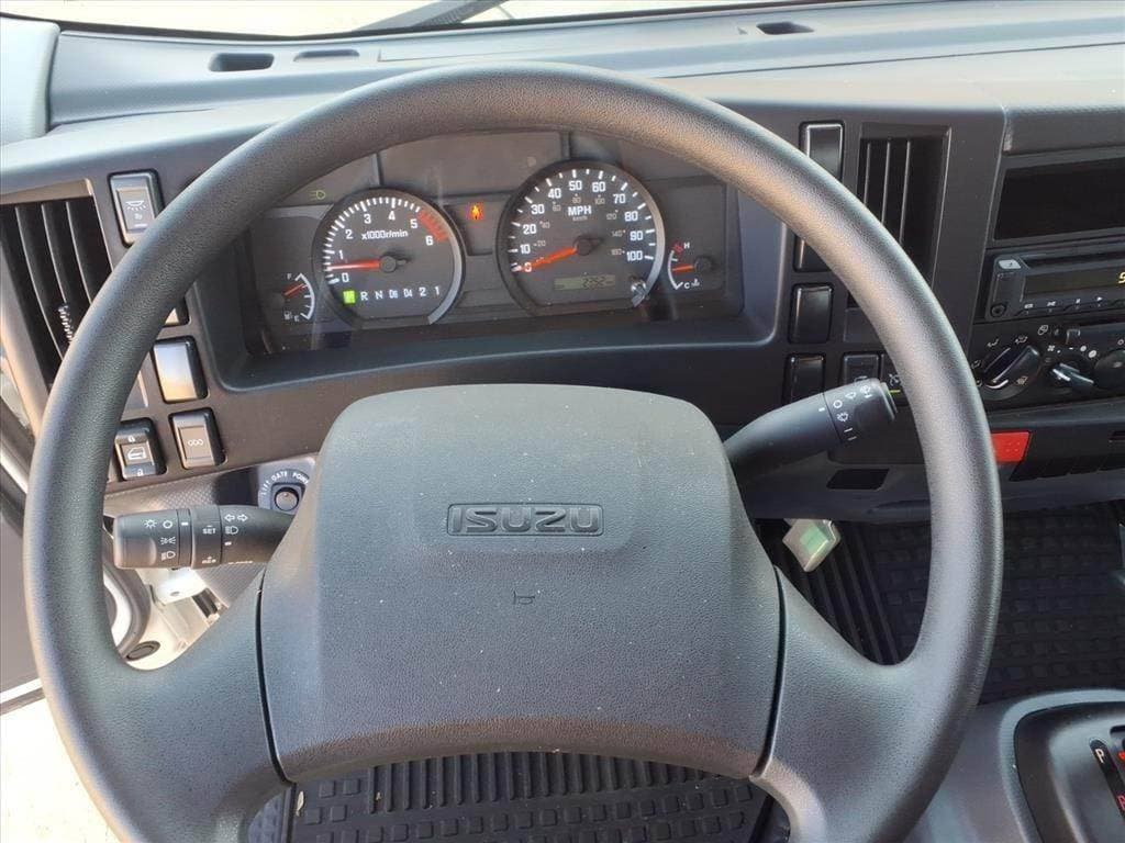 2024 Isuzu NPR-HD image 11