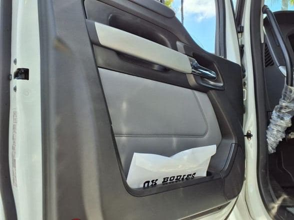 2025 Kenworth T880 image 11