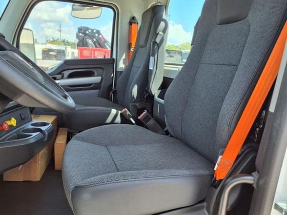 2025 Kenworth T880 image 12