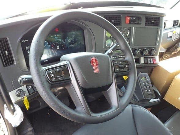 2026 Kenworth T880 image 11