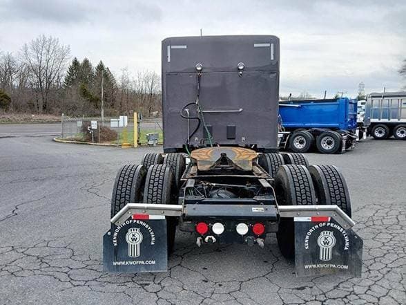 2018 Kenworth T680 image 4