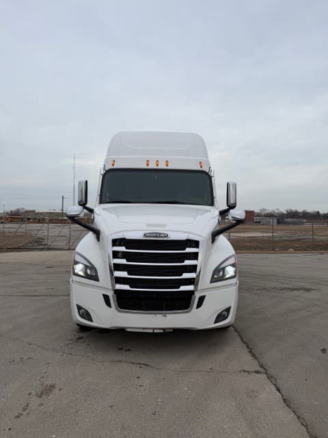 2026 Freightliner Cascadia image 11