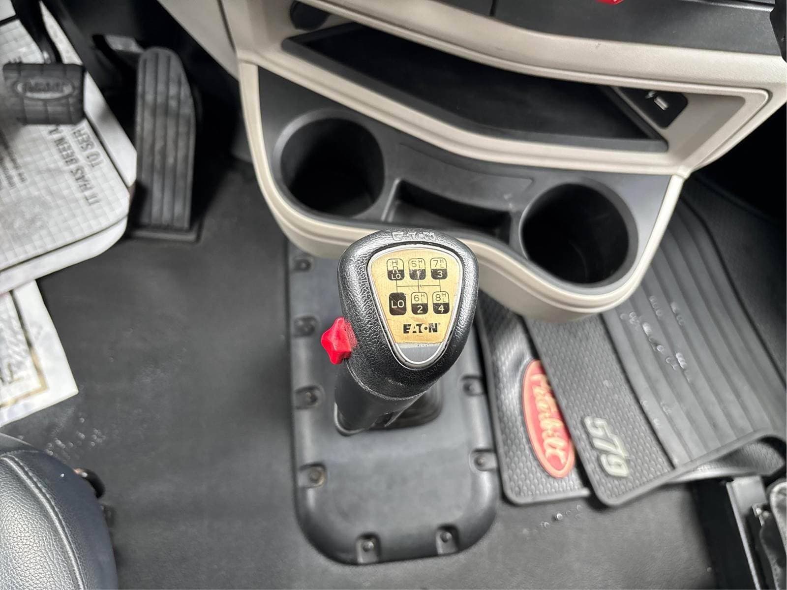 2024 Peterbilt 579 image 9