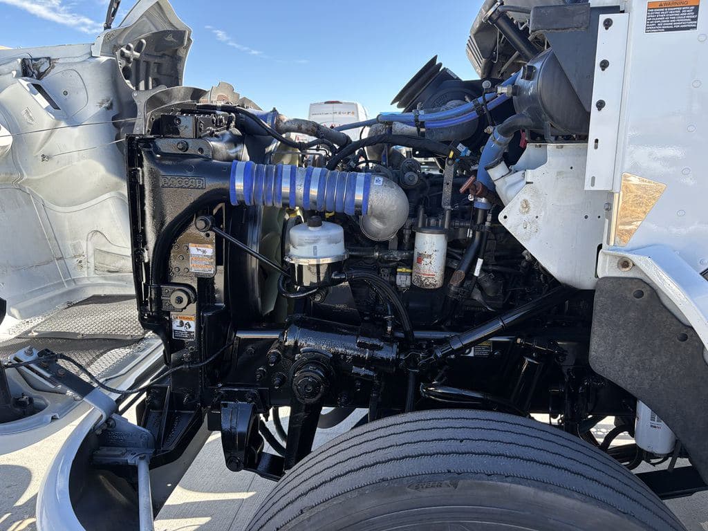 Used 2022 KENWORTH T270 image 6