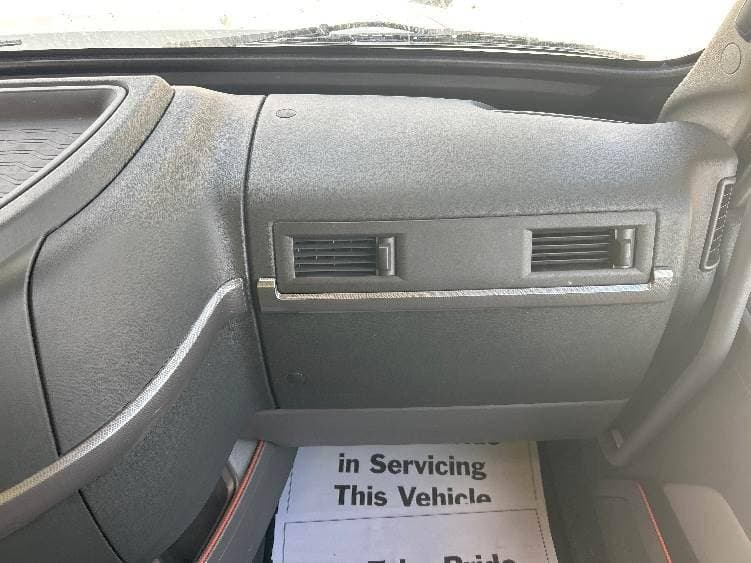 2023 Volvo VNL image 7