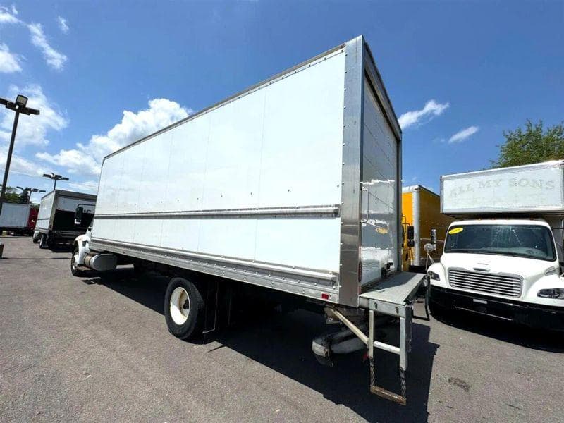 2019 International 4300 image 6