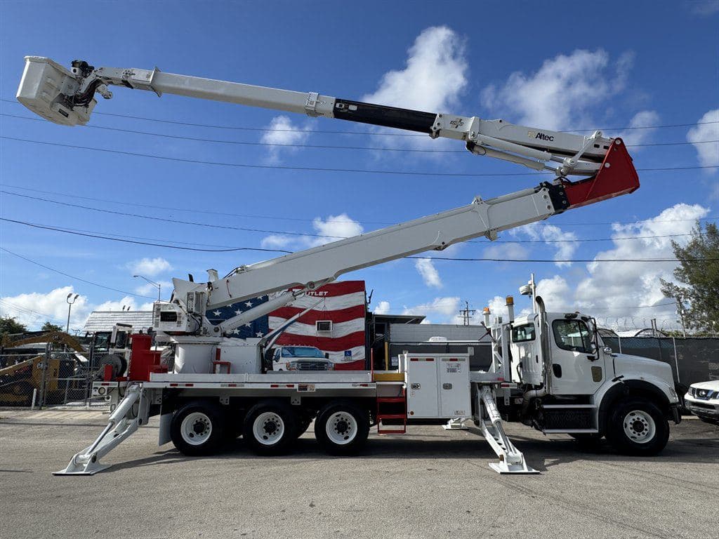 2015 Freightliner M2-112 image 87