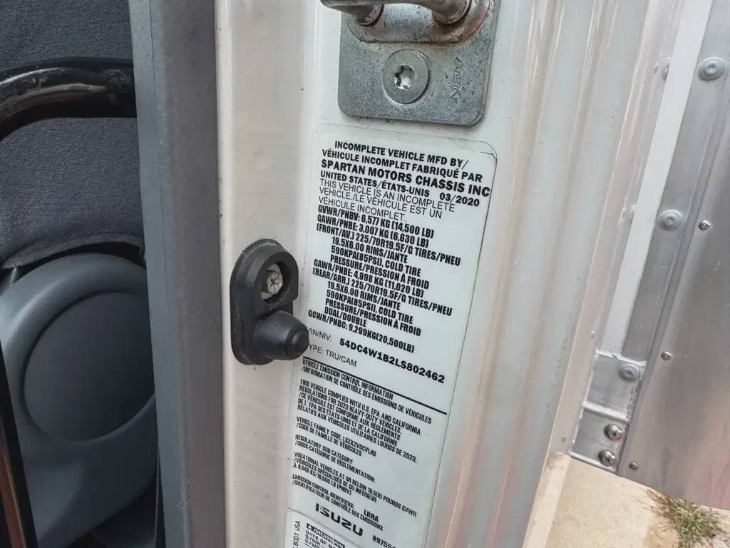 Used 2020 ISUZU Box Truck - Straight Truck, Contractor Truck, Cabover Truck - COE - NPR HD For Sale image 11