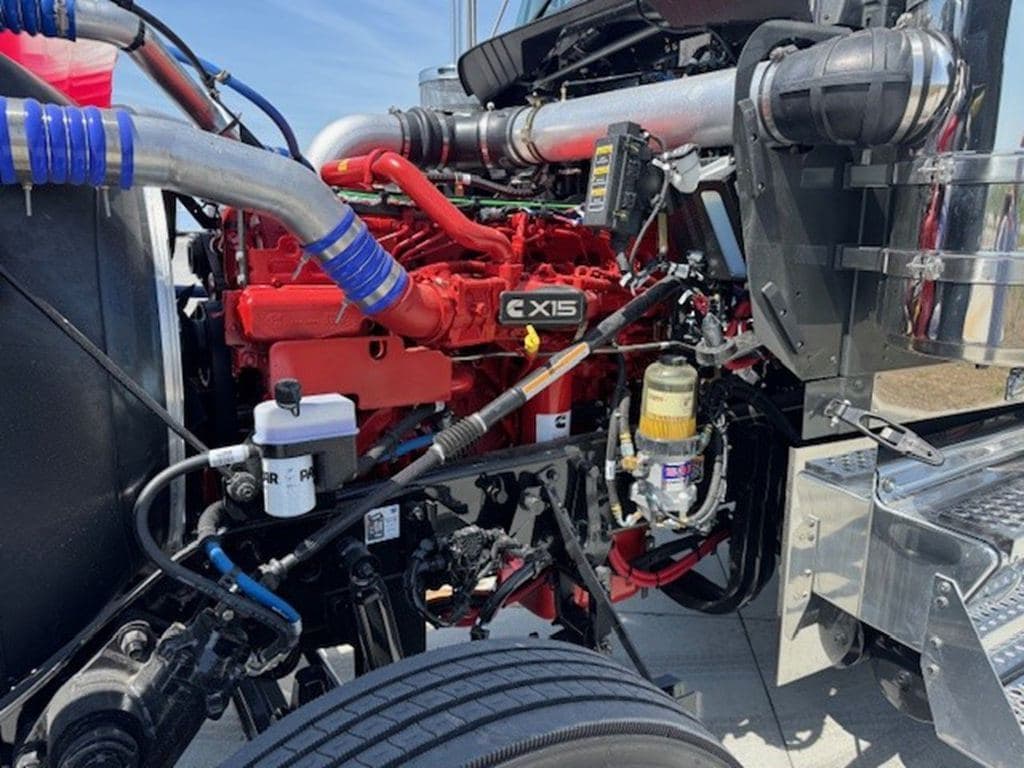 New 2027 KENWORTH W900L image 6