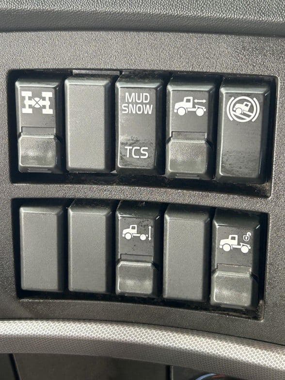 2023 Volvo VNL64T760 image 15