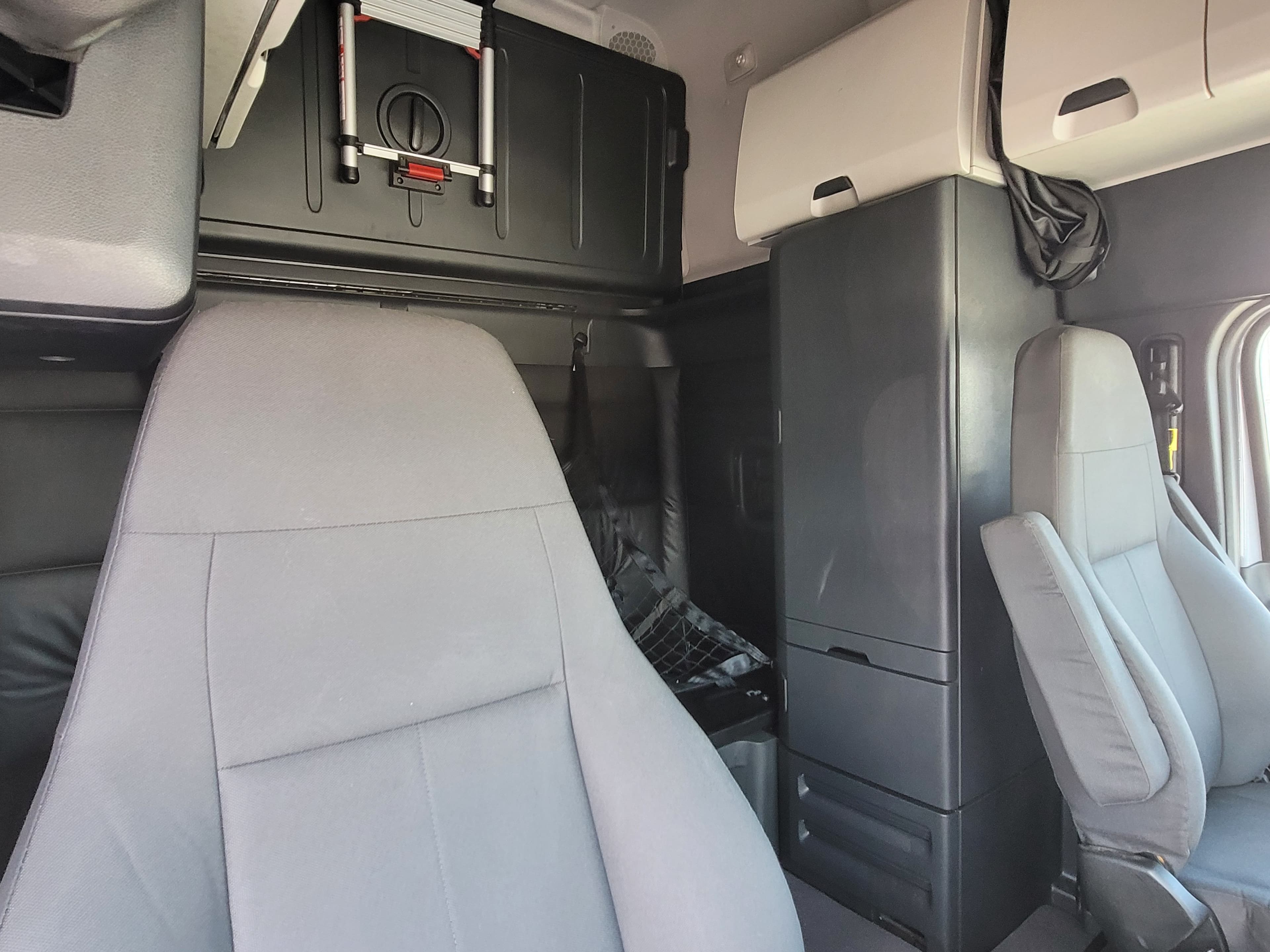 2023 Freightliner Cascadia 126 image 9