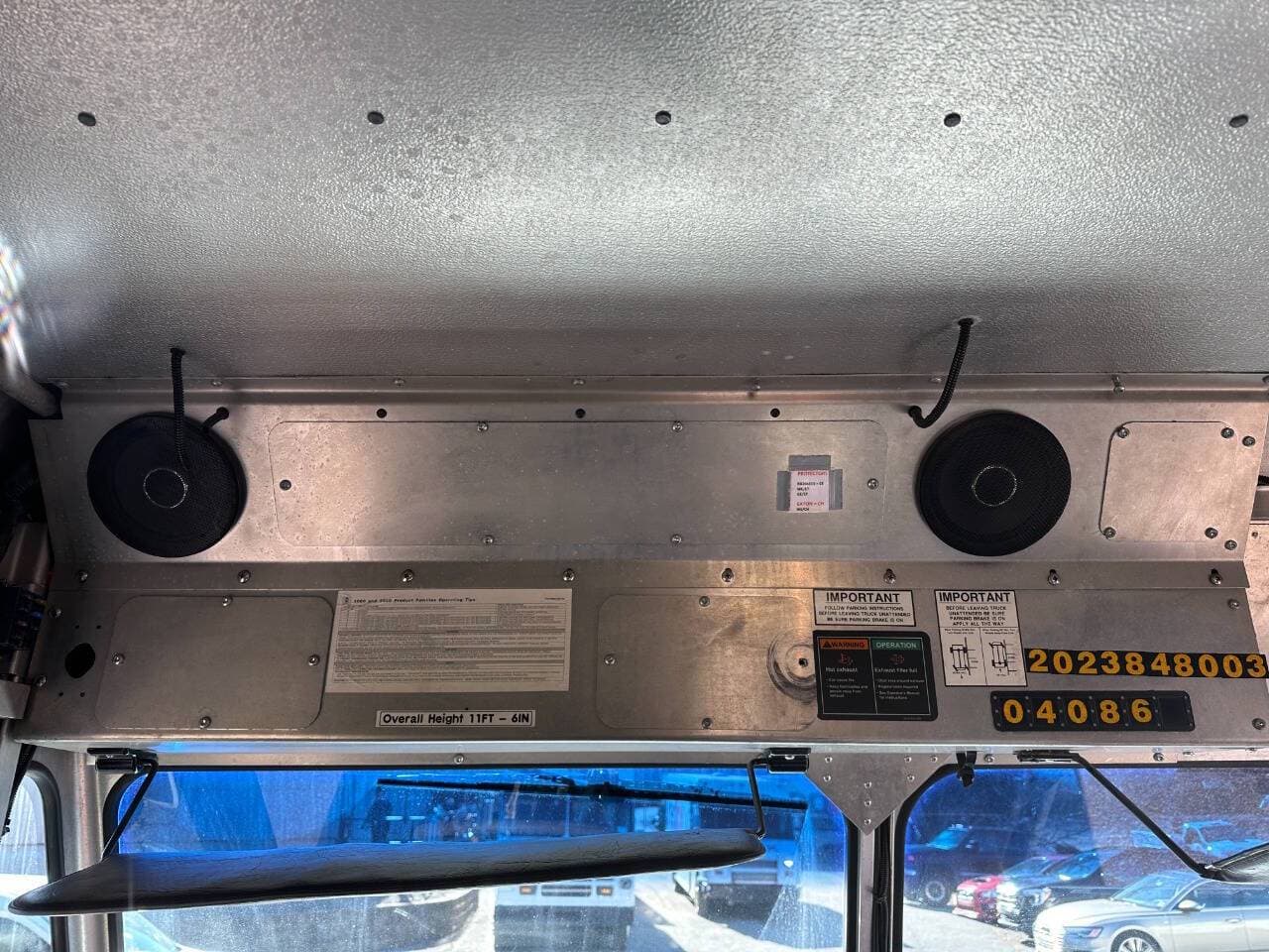 2010 Freightliner MT45 image 15