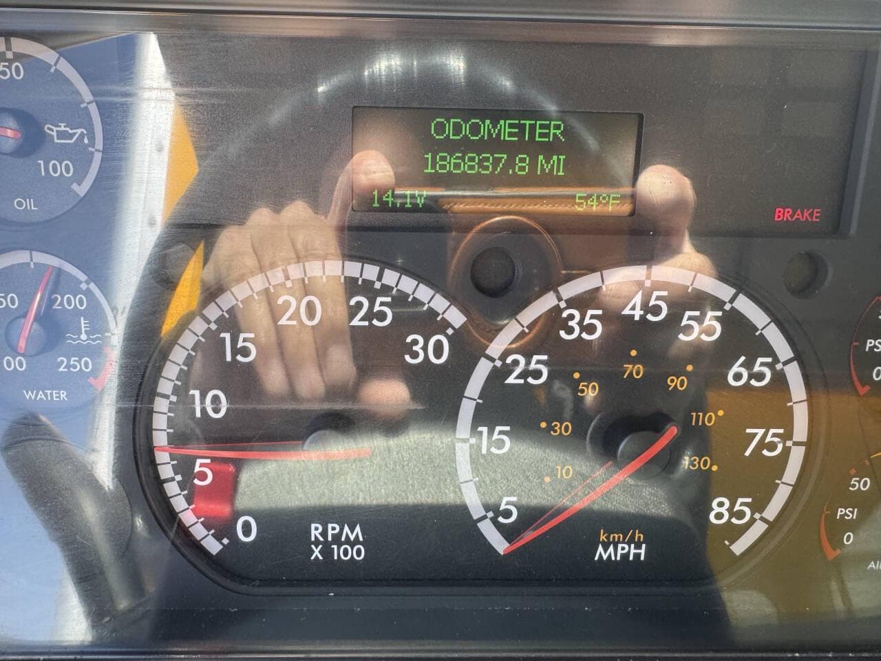2019 Freightliner M2 106 image 11