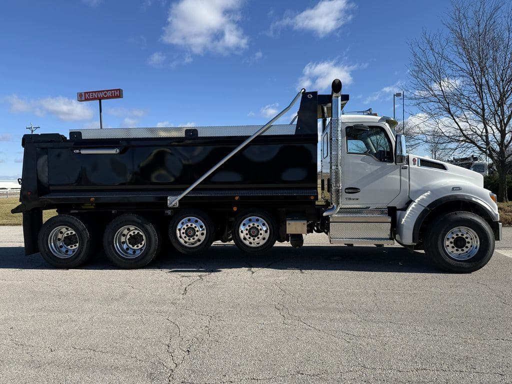 New 2026 KENWORTH T880S image 11