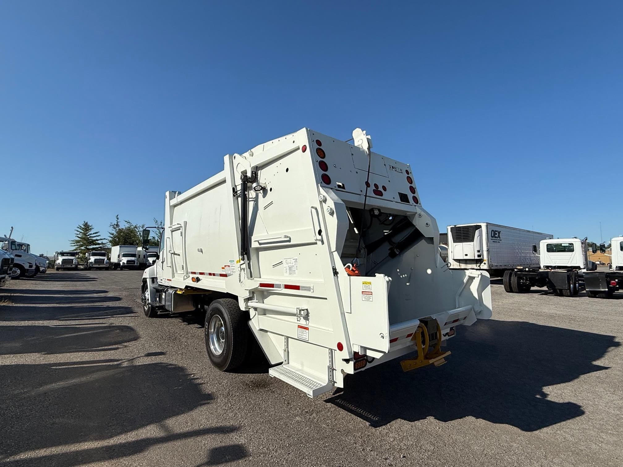 2025 HINO L7 119803 - 118506 image 4