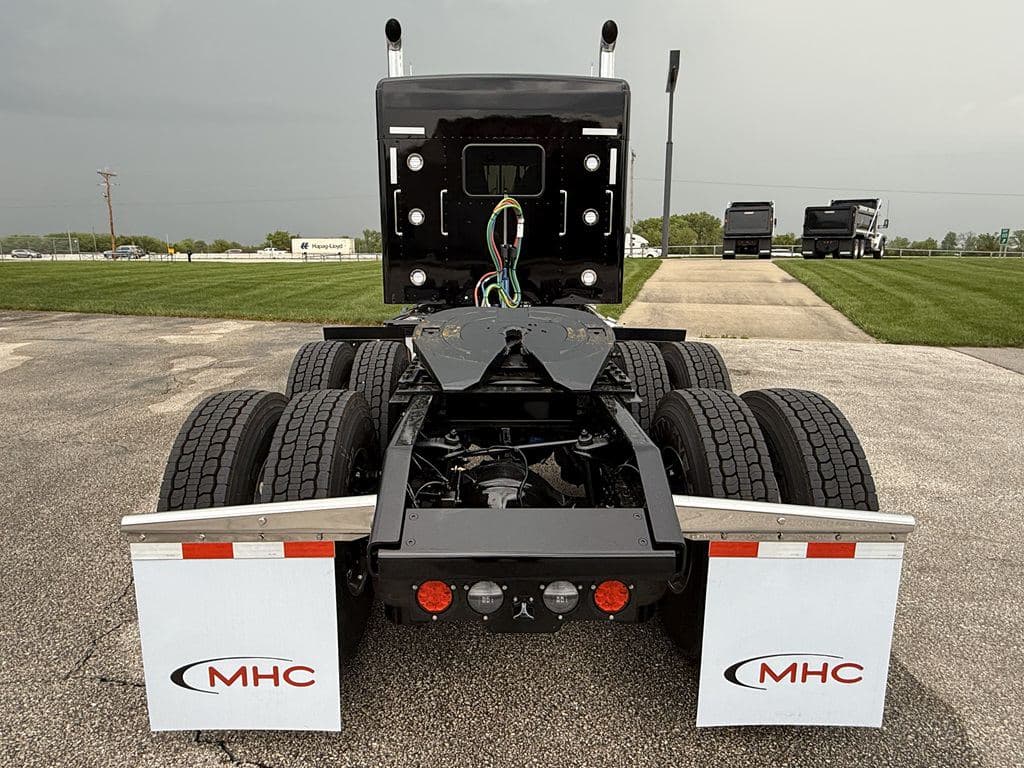 New 2027 KENWORTH W900L image 5