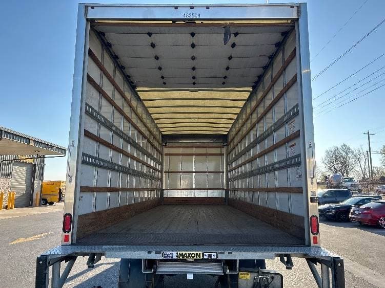 2022 International MV607 Box Truck - 220HP, 6 Speed Automatic, Roll up Door image 8