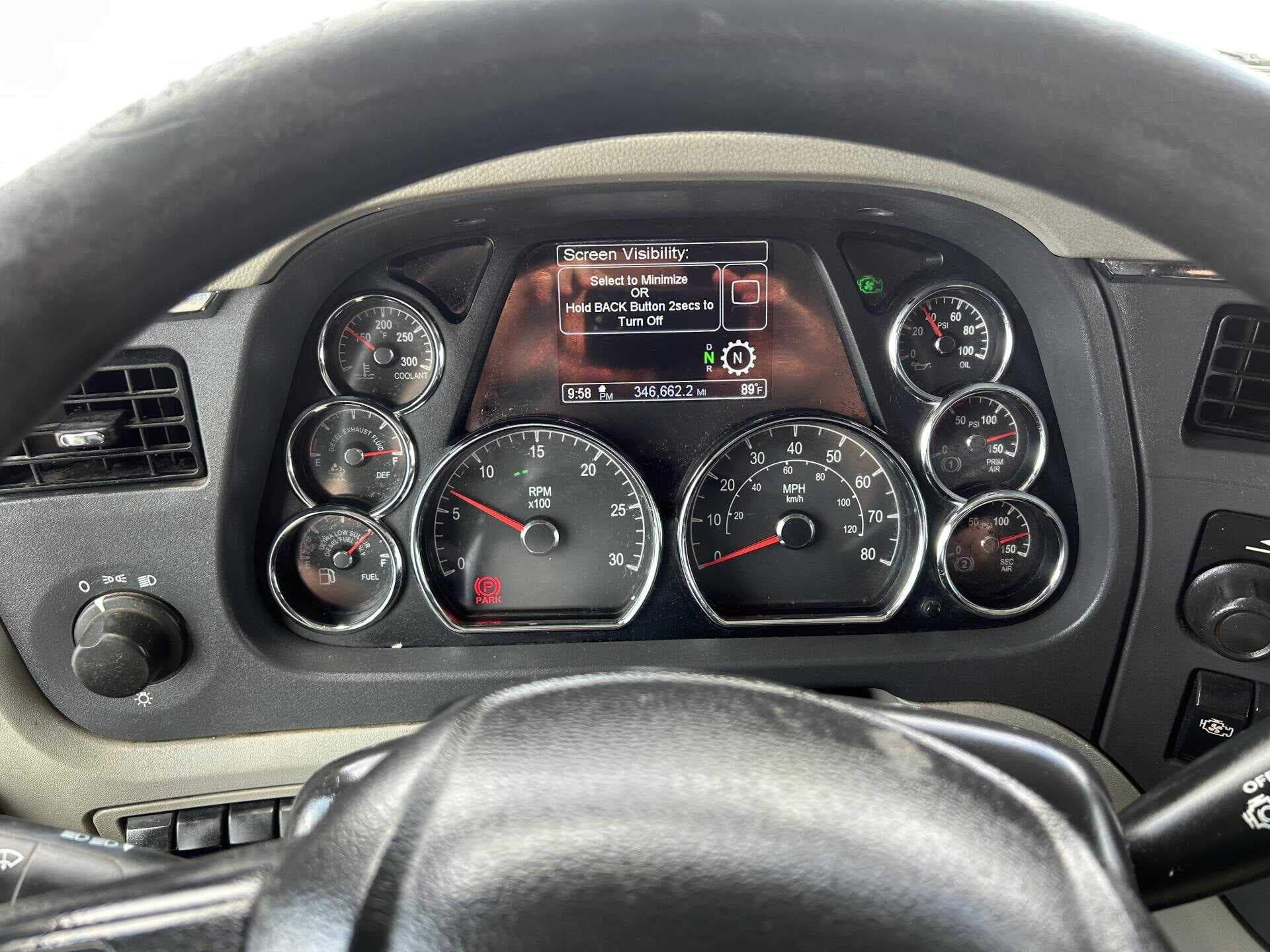 2020 Peterbilt 579 image 31