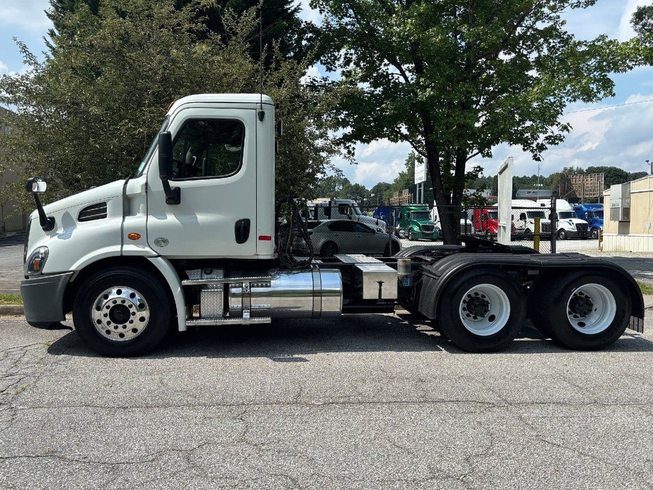 2019 Freightliner Cascadia 113 image 7