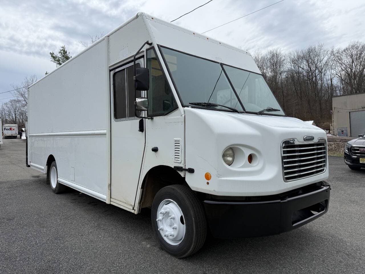 2017 Freightliner MT55 image 2