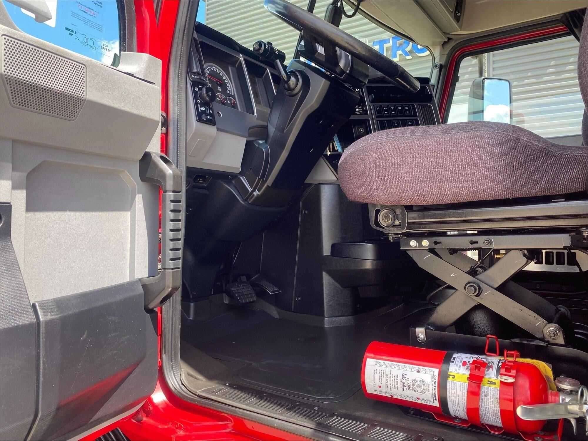 Used 2020 MACK ANTHEM Conventional - Sleeper Truck in Tulsa, OK image 18