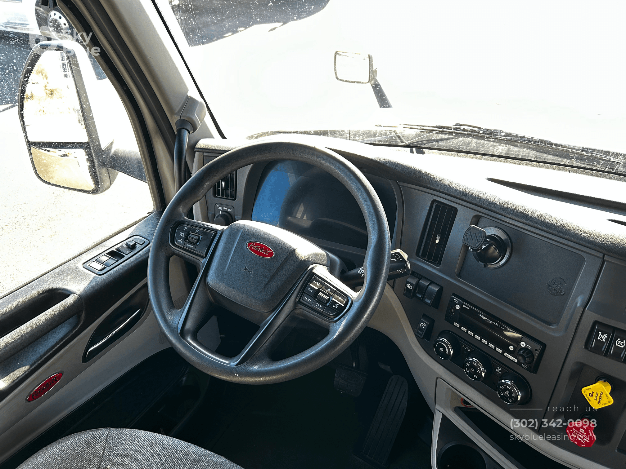 2023 Peterbilt 579 image 6